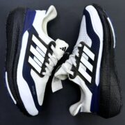 ⁦Ultraboost Light Cold.Rdy⁩ - الصورة ⁦2⁩