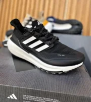 ⁦Ultraboost Light Cold.Rdy⁩ - الصورة ⁦4⁩