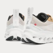 ⁦x On Cloudtilt 2.0 running⁩ - الصورة ⁦2⁩