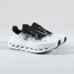 On Running Cloudtilt Black/Ivory