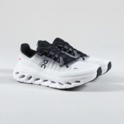 On Running Cloudtilt Black/Ivory