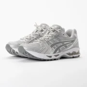 Asics Gel-Kayano 14 in Grey